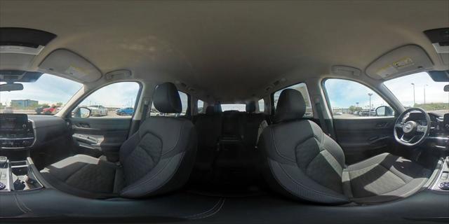 2025 Nissan Pathfinder SV 4WD