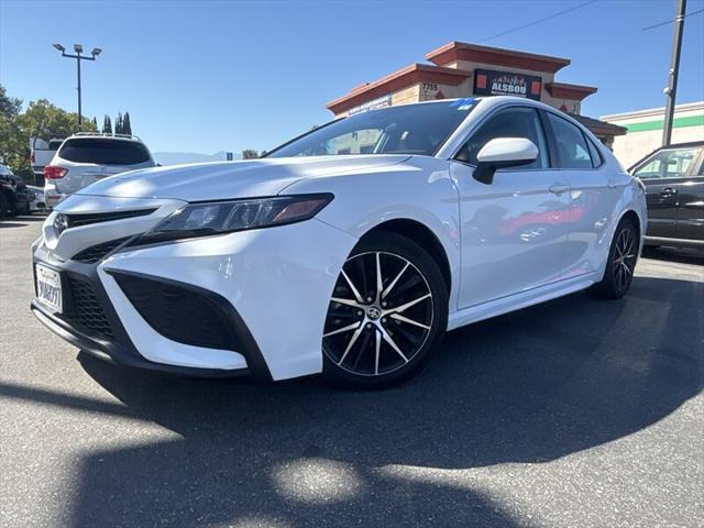 2021 Toyota Camry SE for sale in Riverside, CA