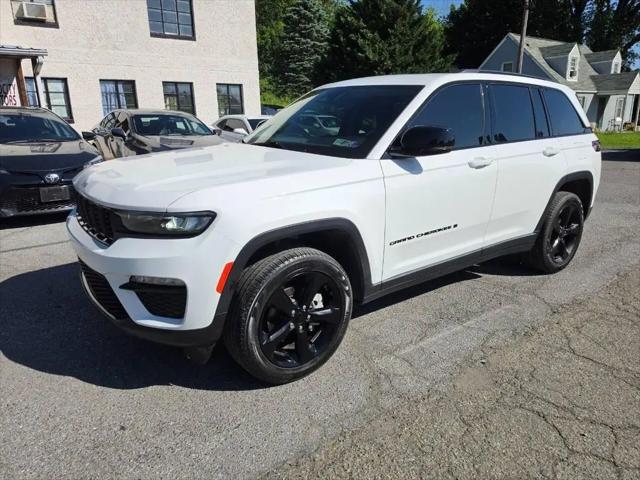 2023 Jeep Grand Cherokee Limited 4x4 for sale in Woodstock, VA