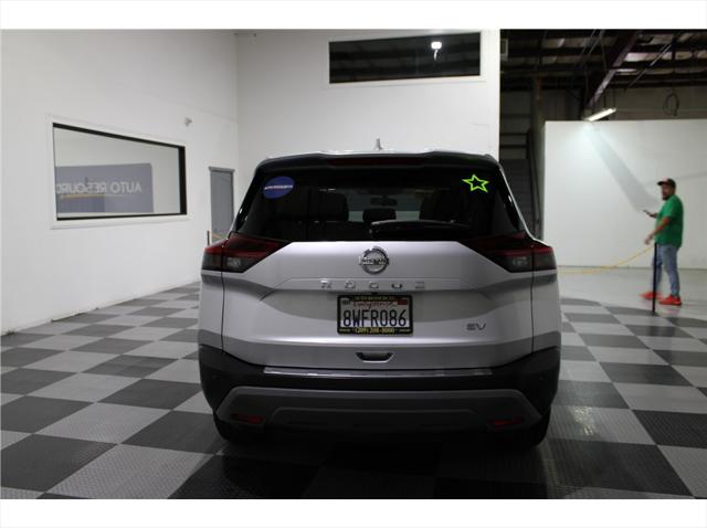 2021 Nissan Rogue SV FWD