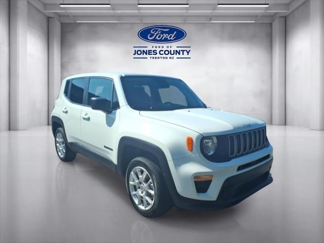 2023 Jeep Renegade Latitude 4x4 for sale in Trenton, NC