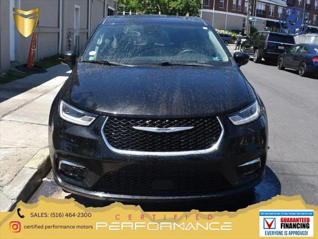 2024 Chrysler Pacifica Touring L for sale in Valley Stream, NY