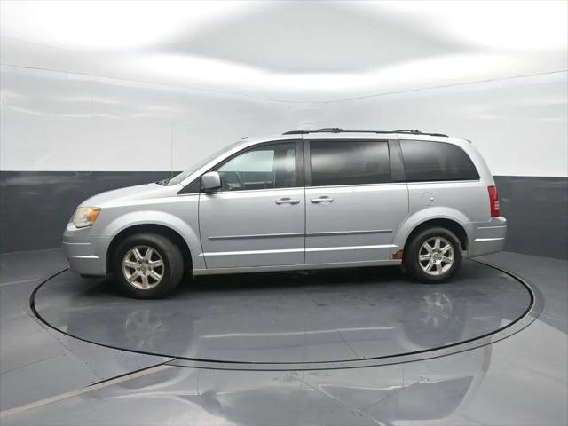 2009 Chrysler Town & Country Touring for sale in Charles City, IA
