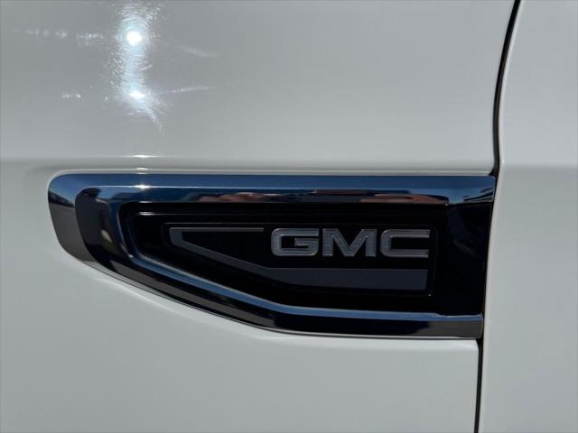 2022 GMC Yukon XL 4WD SLT