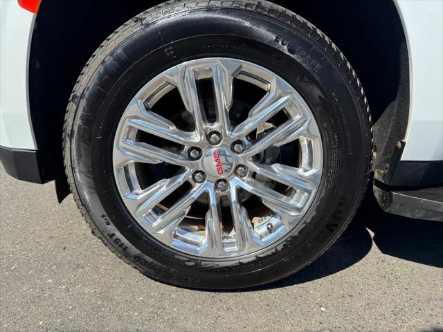 2022 GMC Yukon XL 4WD SLT