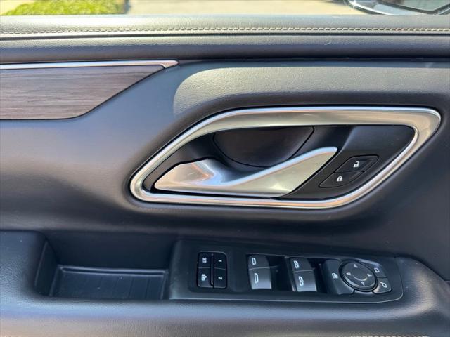 2022 GMC Yukon XL 4WD SLT