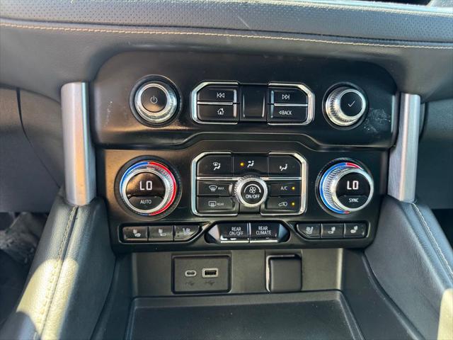 2022 GMC Yukon XL 4WD SLT
