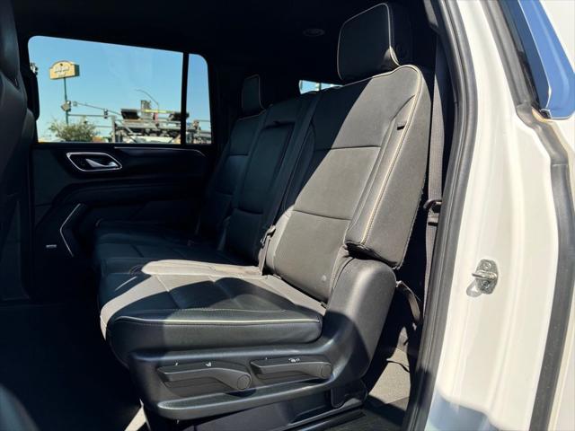 2022 GMC Yukon XL 4WD SLT