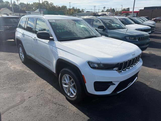 2026 Jeep Grand Cherokee GRAND CHEROKEE LAREDO 4X4 2026 Jeep Grand Cherokee GRAND CHEROKEE LAREDO 4X4