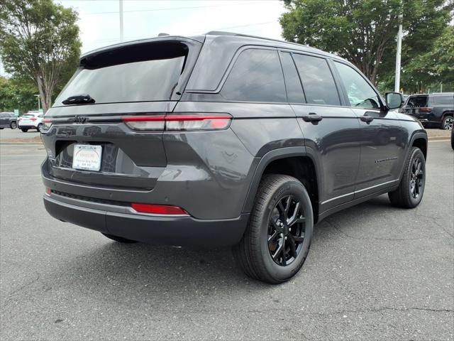 2026 Jeep Grand Cherokee GRAND CHEROKEE LAREDO ALTITUDE 4X4 2026 Jeep Grand Cherokee GRAND CHEROKEE LAREDO ALTITUDE 4X4