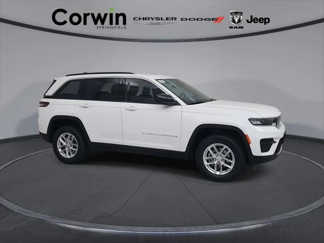 2026 Jeep Grand Cherokee Laredo 4x4 for sale in Springfield, MO