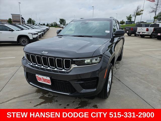2026 Jeep Grand Cherokee Laredo X 4x4 for sale in Urbandale, IA