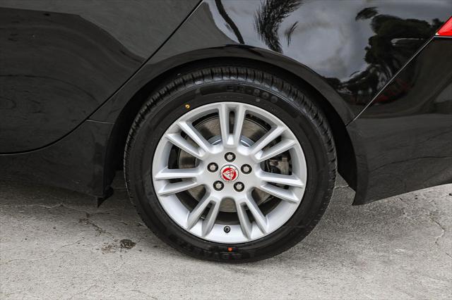 2018 Jaguar XE 25t Premium