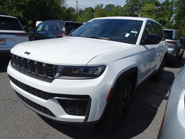 2026 Jeep Grand Cherokee GRAND CHEROKEE LAREDO ALTITUDE 4X4 2026 Jeep Grand Cherokee GRAND CHEROKEE LAREDO ALTITUDE 4X4