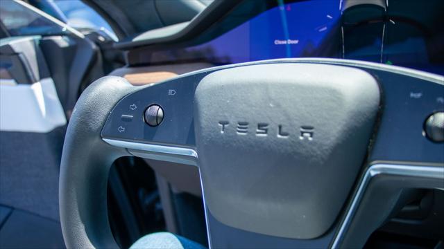 2022 Tesla Model S Dual Motor All-Wheel Drive