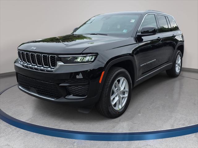 2026 Jeep Grand Cherokee GRAND CHEROKEE LAREDO X 4X4