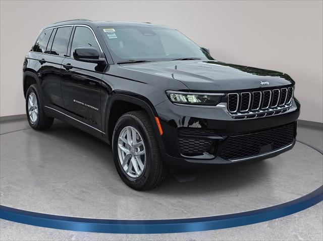2026 Jeep Grand Cherokee GRAND CHEROKEE LAREDO X 4X4