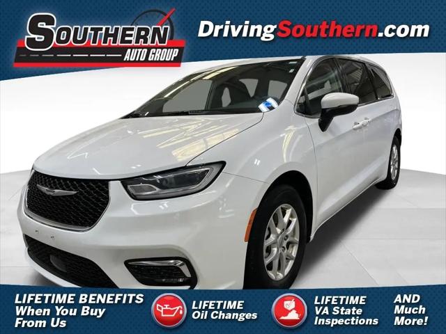 2023 Chrysler Pacifica Touring L for sale in Newport News, VA
