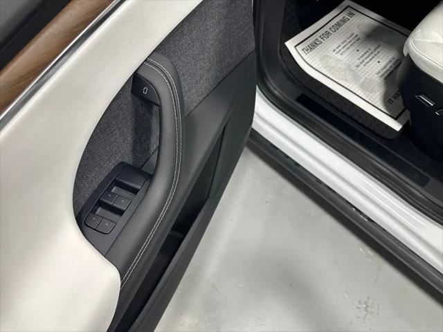 2022 Tesla Model X Dual Motor All-Wheel Drive