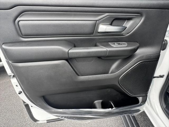 2026 Ram 1500 Express Crew Cab 4x4 57 Box