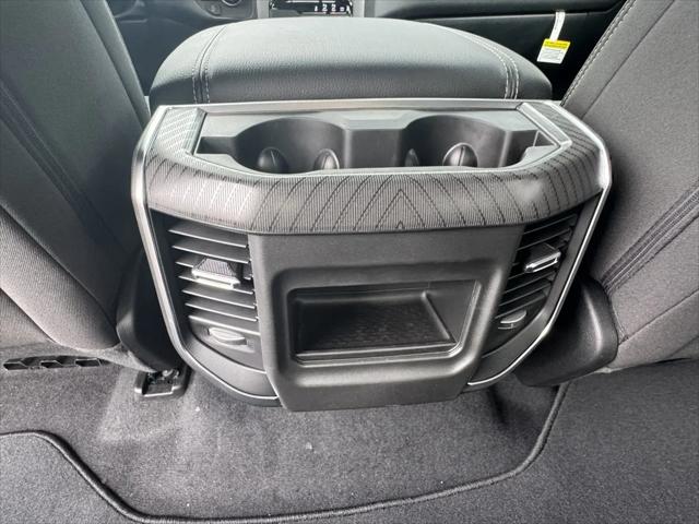 2026 Ram 1500 Express Crew Cab 4x4 57 Box