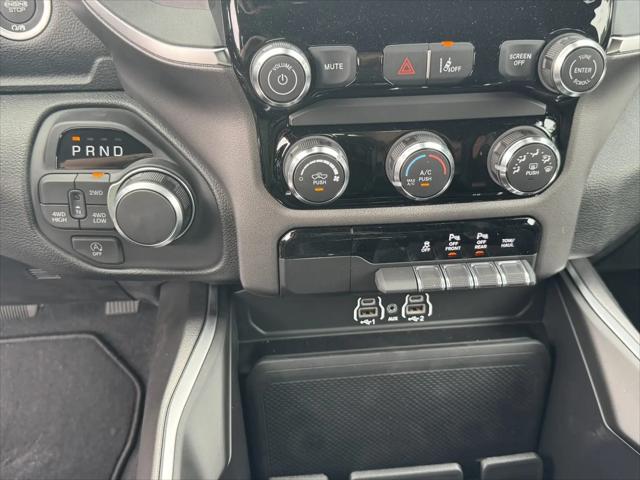 2026 Ram 1500 Express Crew Cab 4x4 57 Box