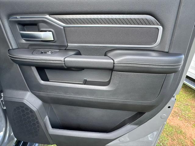2026 Ram 2500 Big Horn Crew Cab 4x2 64 Box