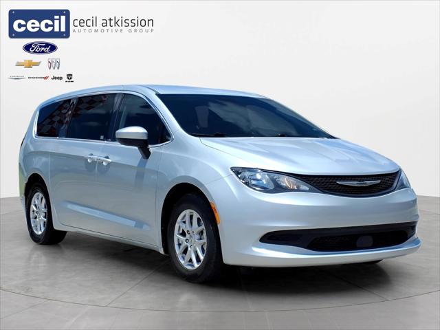 2023 Chrysler Voyager LX for sale in Uvalde, TX