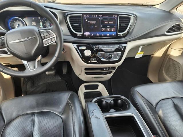 2022 Chrysler Pacifica Touring L AWD