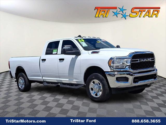 2024 RAM 2500 Tradesman Crew Cab 4x4 8 Box
