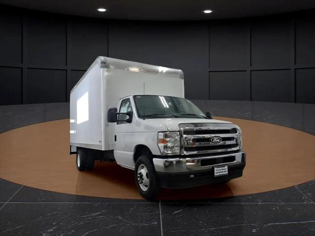 2026 Ford E-450 Cutaway E-450 for sale in Frankfort, IL