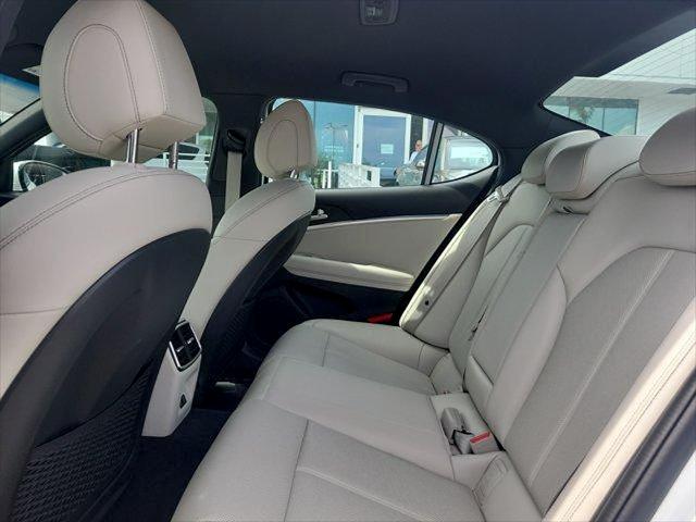 2025 Genesis G70 2.5T RWD
