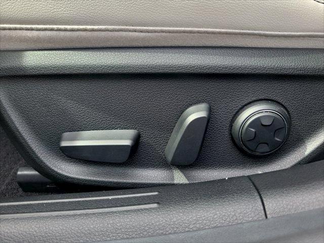 2025 Genesis G70 2.5T RWD