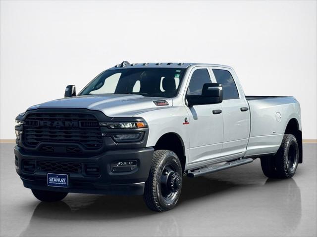 2026 RAM Ram 3500 RAM 3500 TRADESMAN CREW CAB 4X4 8 BOX