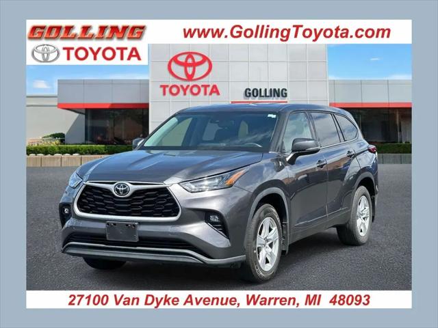 2022 Toyota Highlander LE for sale in Warren, MI