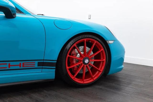 2019 Porsche 911 Carrera GTS