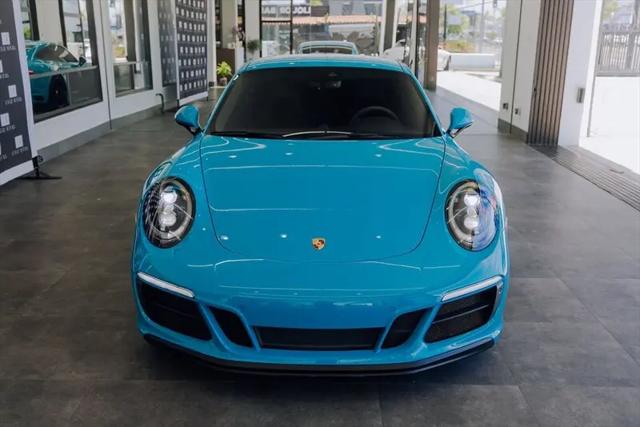 2019 Porsche 911 Carrera GTS