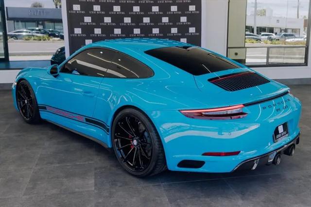 2019 Porsche 911 Carrera GTS