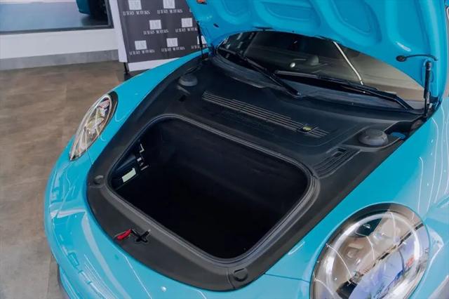 2019 Porsche 911 Carrera GTS