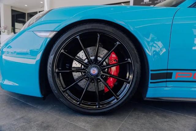 2019 Porsche 911 Carrera GTS