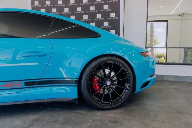 2019 Porsche 911 Carrera GTS