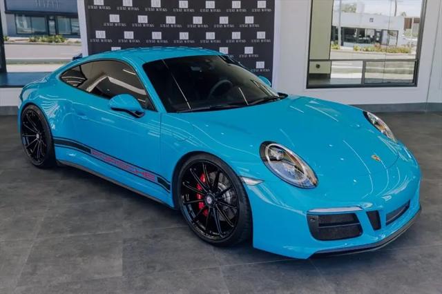 2019 Porsche 911 Carrera GTS