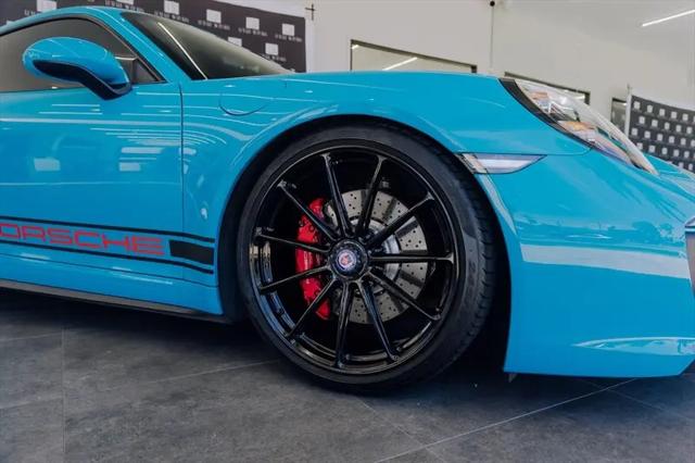 2019 Porsche 911 Carrera GTS