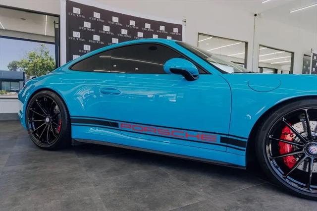 2019 Porsche 911 Carrera GTS