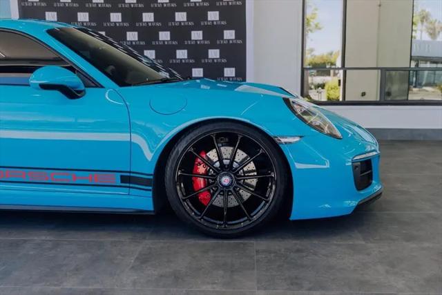 2019 Porsche 911 Carrera GTS