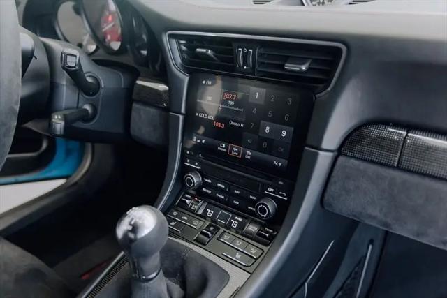 2019 Porsche 911 Carrera GTS