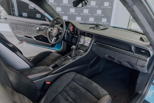 2019 Porsche 911 Carrera GTS