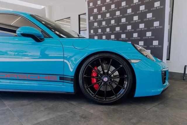 2019 Porsche 911 Carrera GTS