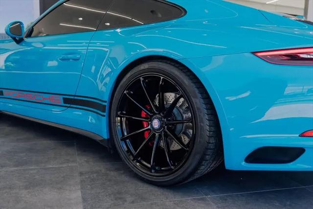 2019 Porsche 911 Carrera GTS