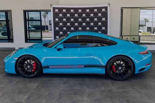 2019 Porsche 911 Carrera GTS
